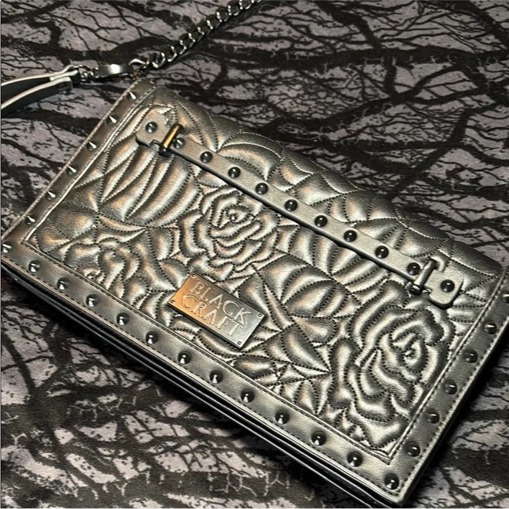 BLACKCRAFT CULT charlotte spider web clutch/purse - Picture 2 of 6